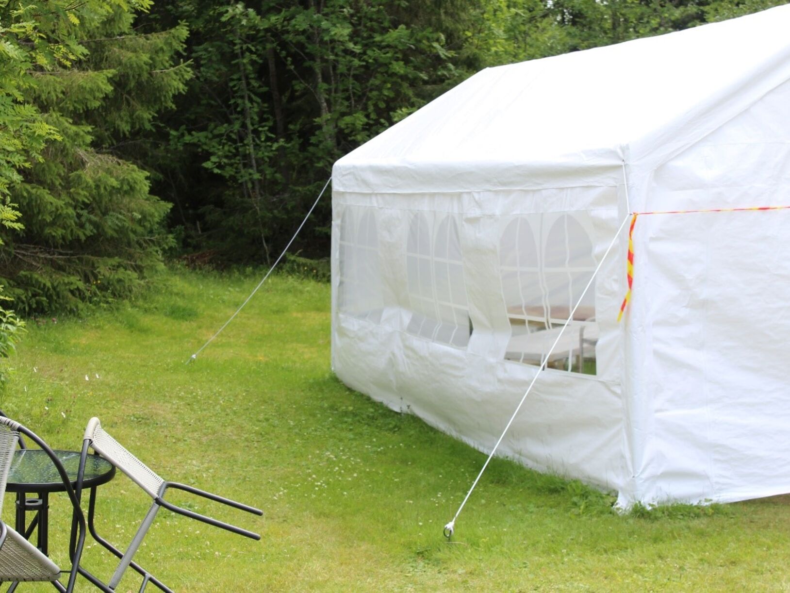 Schaf een partytent aan