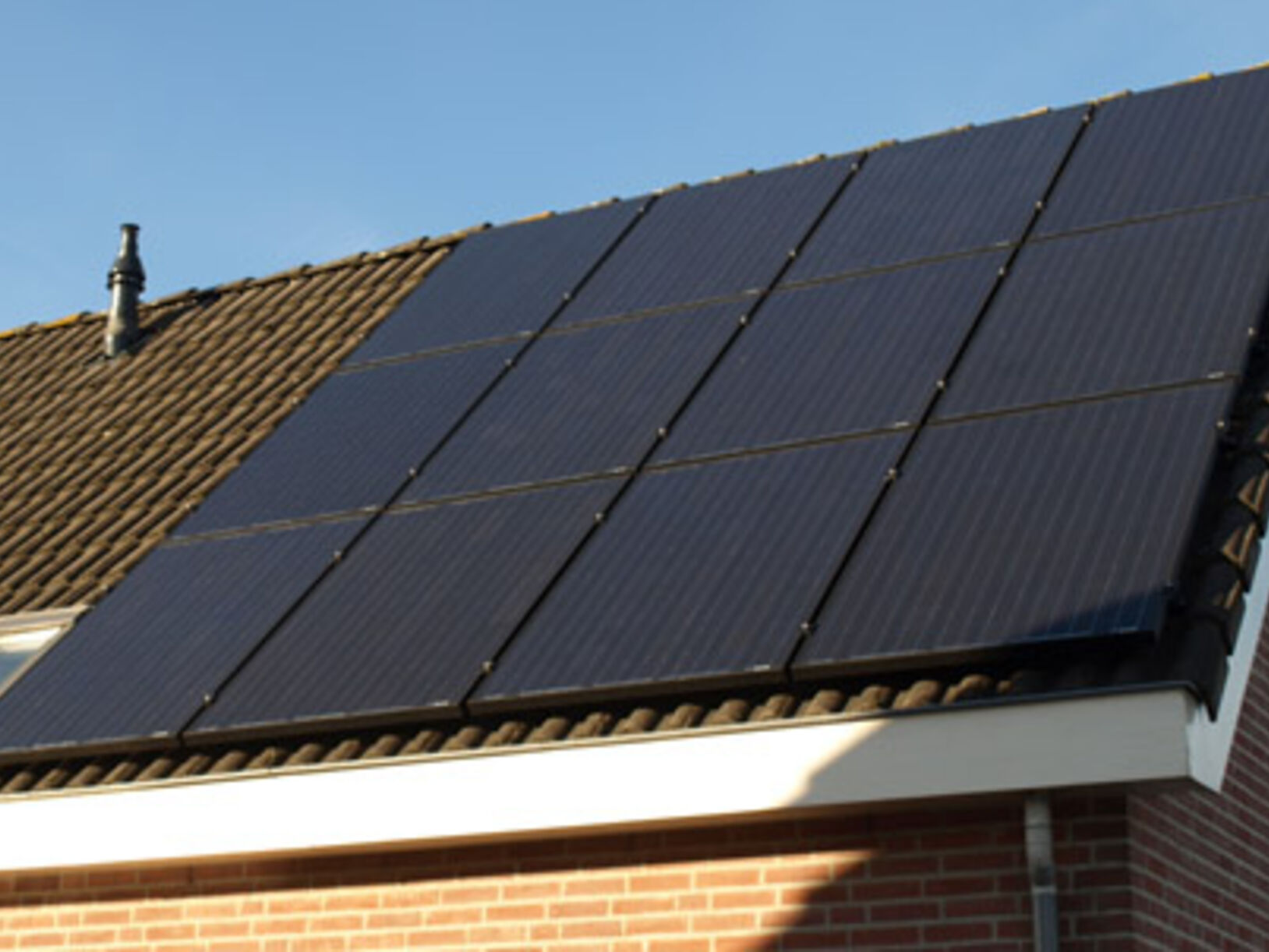Hoe kan ik zonnepanelen vergelijken
