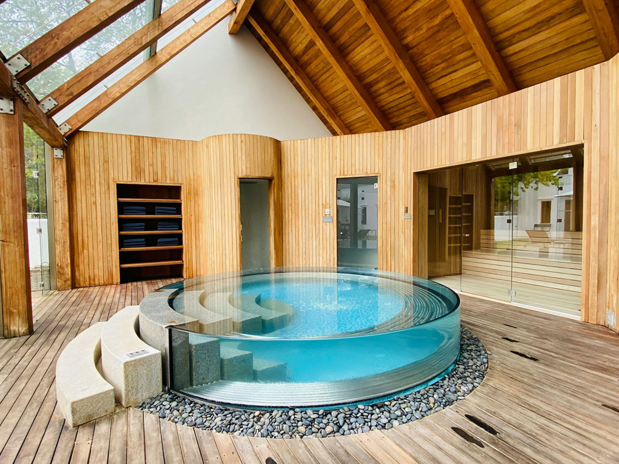 Hoe maak je een jacuzzi écht schoon?
