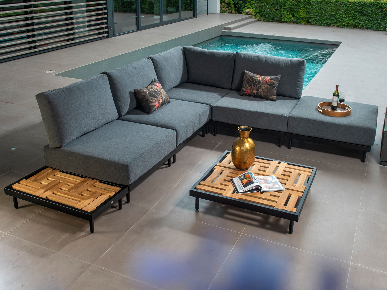 YOI outdoor furniture